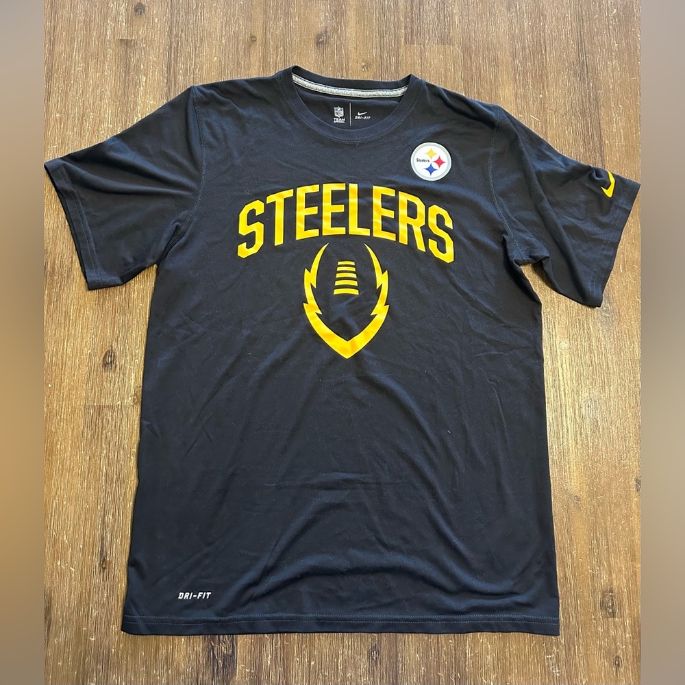 NIKE STEELERS  dri-fit athletic t shirt (NFL team apparel)